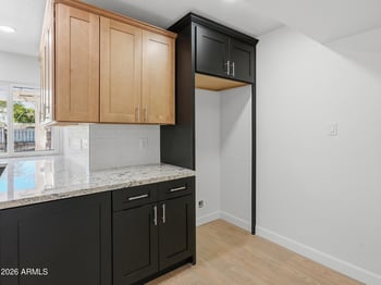 326 Huntington Dr, Tempe, AZ 85282