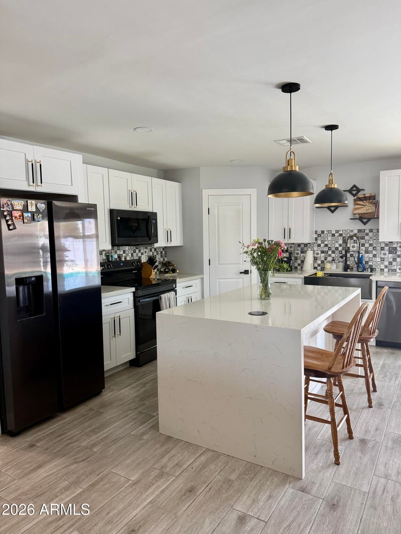 326 Pebble Beach Dr, Tempe, AZ 85282