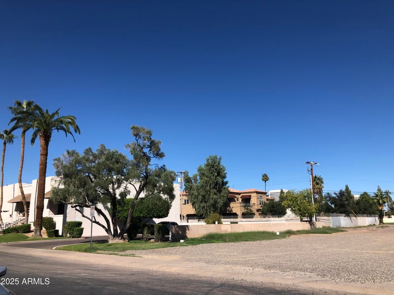 326 Flower St #18, Phoenix, AZ 85012