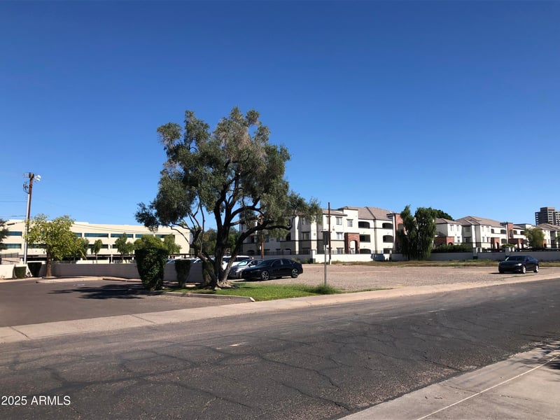 326 Flower St #18, Phoenix, AZ 85012
