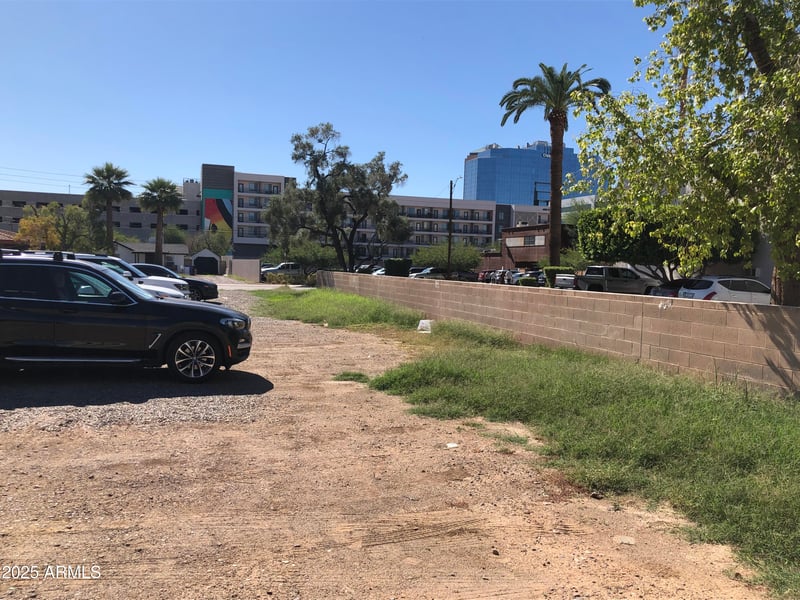 326 Flower St #18, Phoenix, AZ 85012