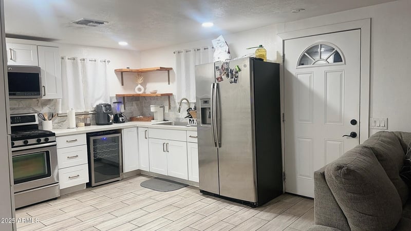 326 39th Dr, Phoenix, AZ 85009