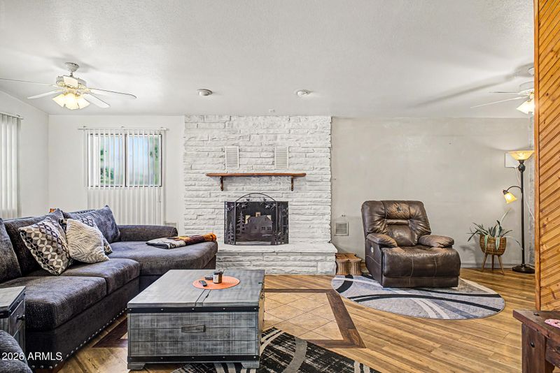 326 S 85th St, Mesa, AZ 85208
