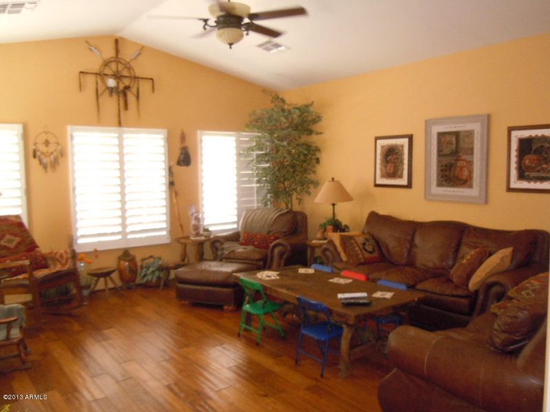 326 S Port Dr, Gilbert, AZ 85233