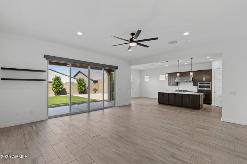 32634 21st Ln, Phoenix, AZ 85085