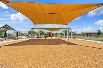 32649 Woodside Dr, San Tan Valley, AZ 85143