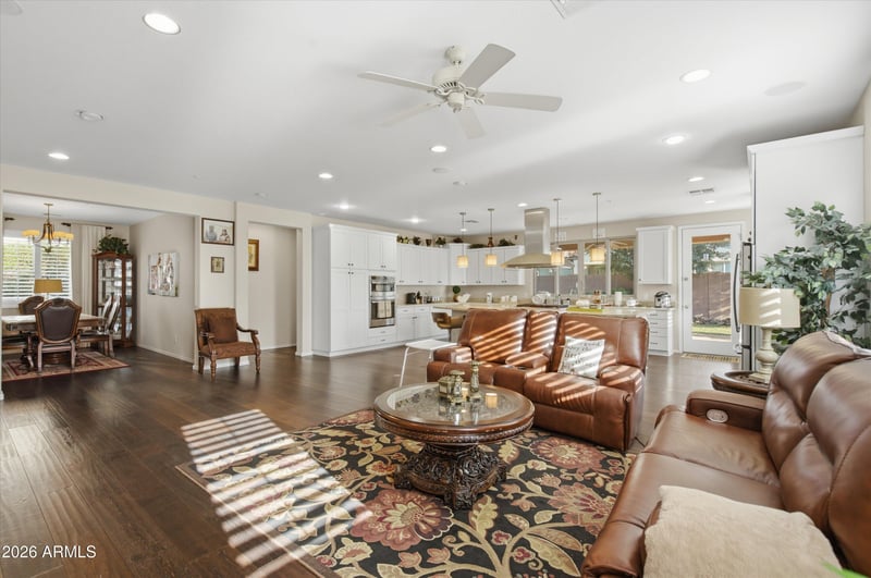 3265 Myrtabel Way, Gilbert, AZ 85298