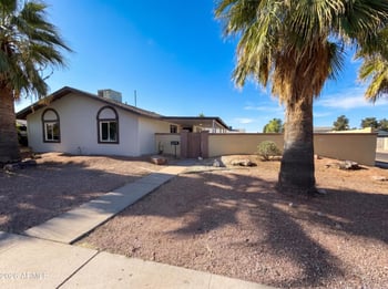3265 Mauna Loa Ln, Phoenix, AZ 85053