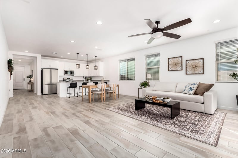 3266 Wild Dr, San Tan Valley, AZ 85143
