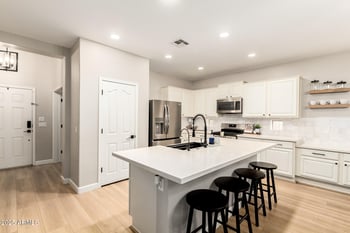 3266 Isaiah Ct, Gilbert, AZ 85298
