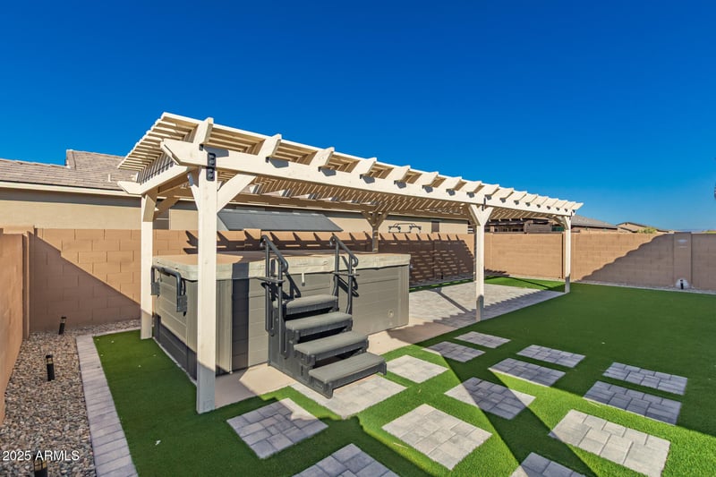 3266 Wild Dr, San Tan Valley, AZ 85143