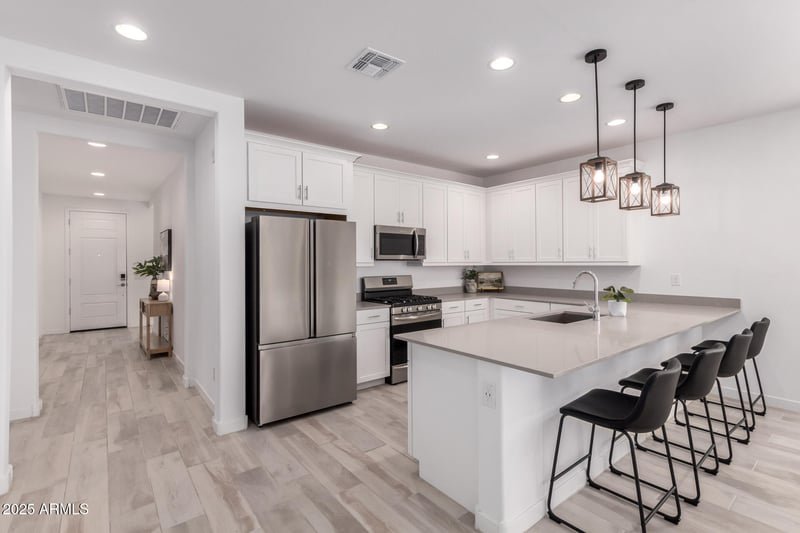 3266 Wild Dr, San Tan Valley, AZ 85143