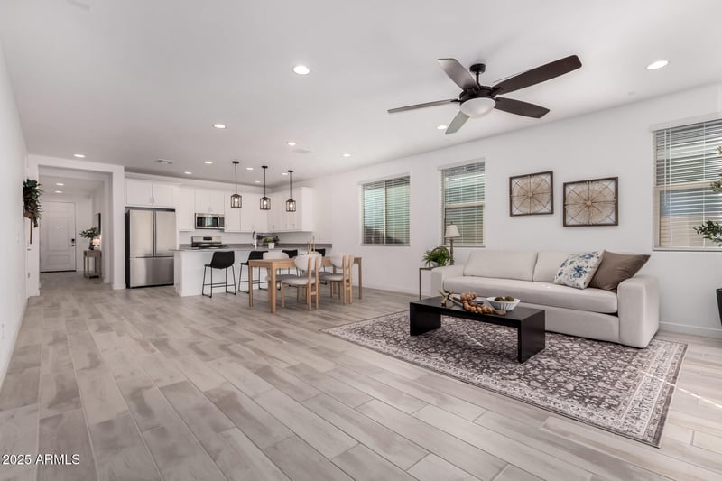 3266 Wild Dr, San Tan Valley, AZ 85143