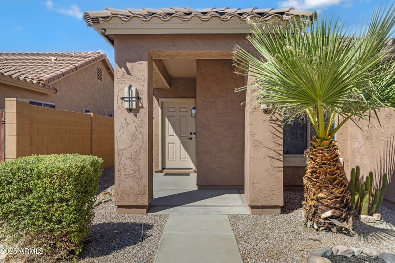 3268 Belle Ave, San Tan Valley, AZ 85144