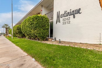 3270 Camelback Rd #213, Phoenix, AZ 85018