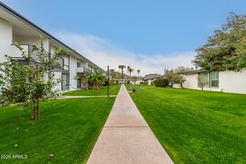 3270 Camelback Rd #213, Phoenix, AZ 85018