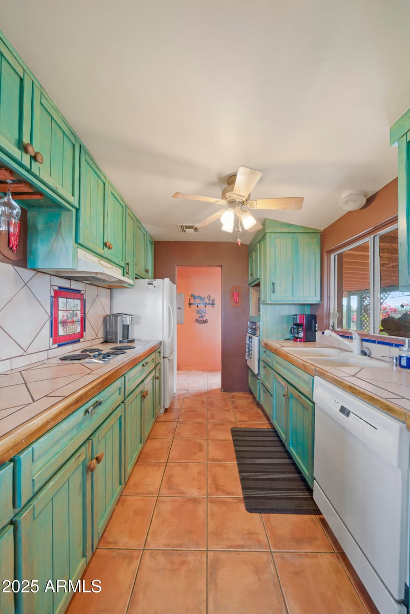 32730 Jones Rd, Wickenburg, AZ 85390