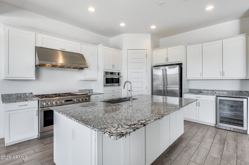 32736 22nd Dr, Phoenix, AZ 85085