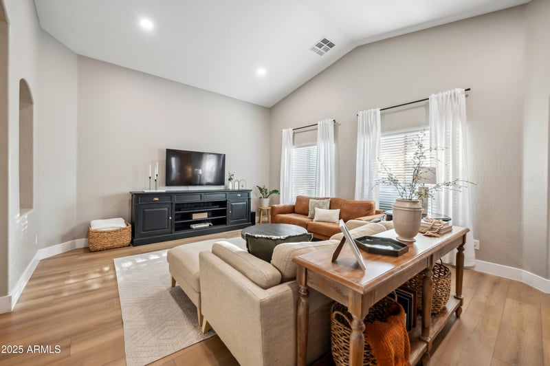 32764 Cat Hills Ave, San Tan Valley, AZ 85144