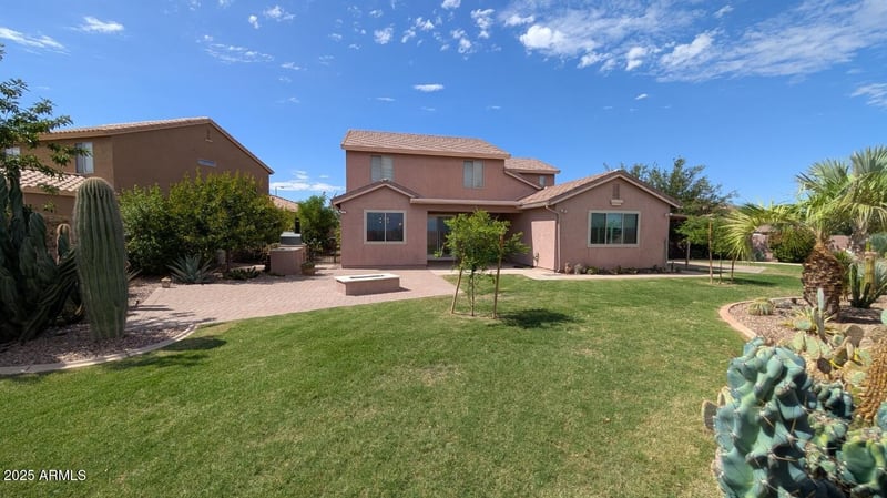32767 Slate Creek Dr, San Tan Valley, AZ 85143