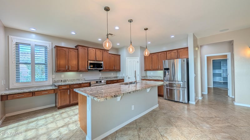 32767 Slate Creek Dr, San Tan Valley, AZ 85143