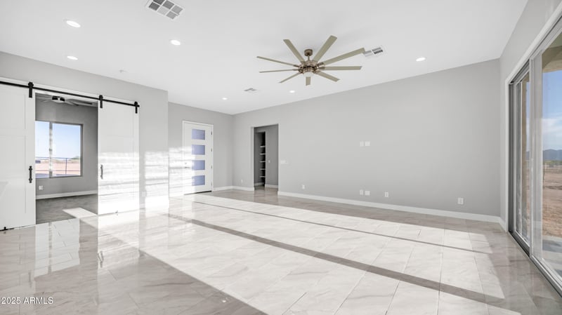 32790 213th Drive Ave, Wittmann, AZ 85361