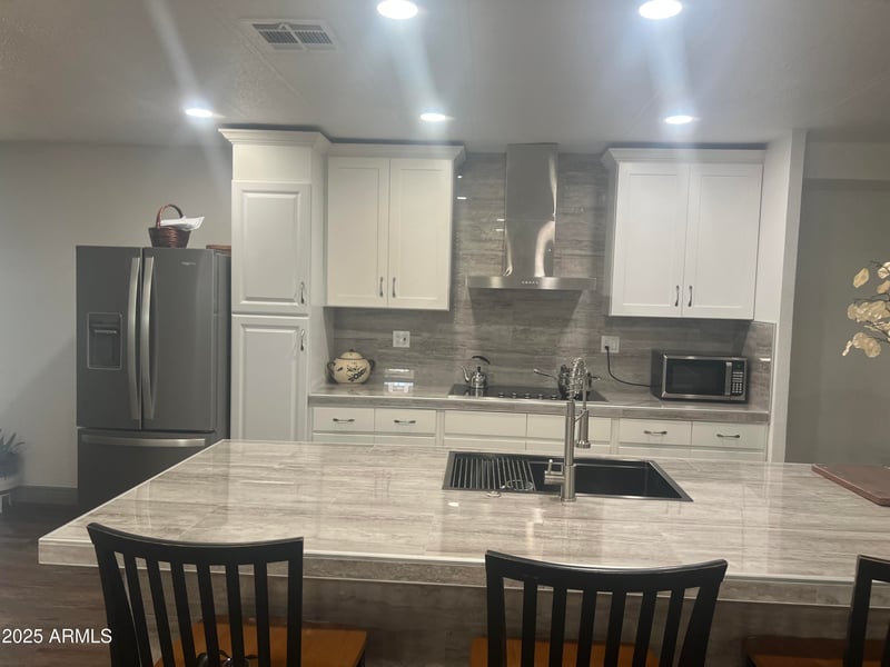 328 98th St, Mesa, AZ 85208