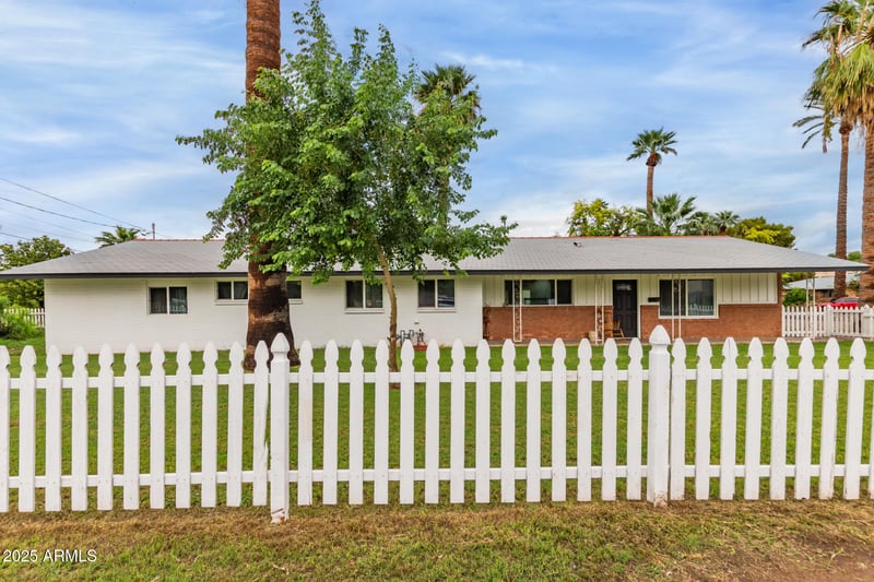 328 Bethany Home Rd, Phoenix, AZ 85012