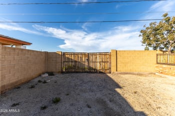 328 Monte Way, Phoenix, AZ 85042
