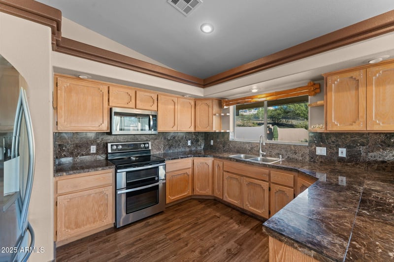 32822 Homestead Dr, Wickenburg, AZ 85390