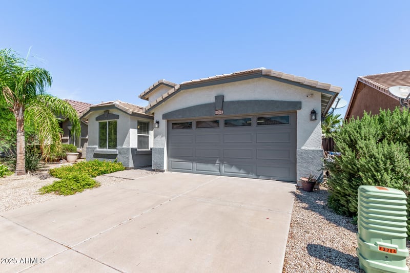 3284 Five Mile Peak Dr, San Tan Valley, AZ 85144