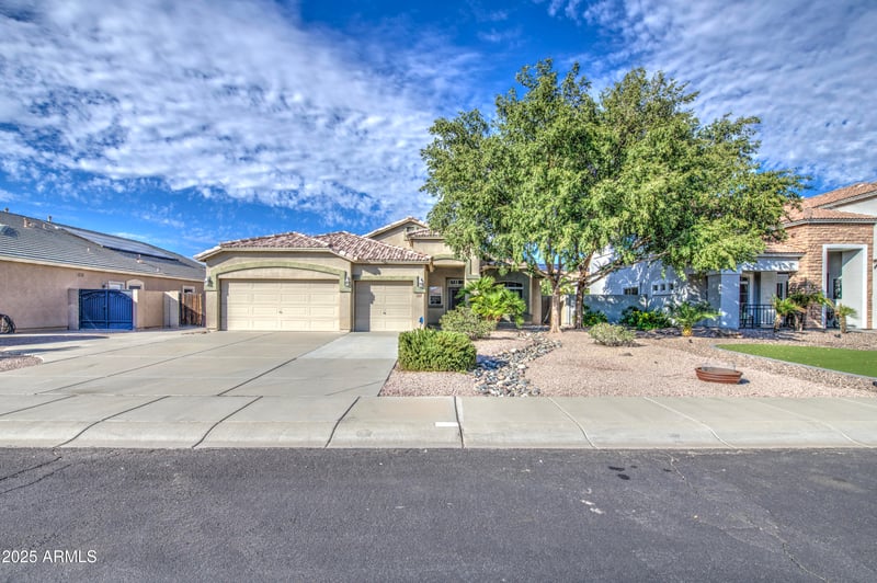 3284 Thornton Ave, Gilbert, AZ 85297