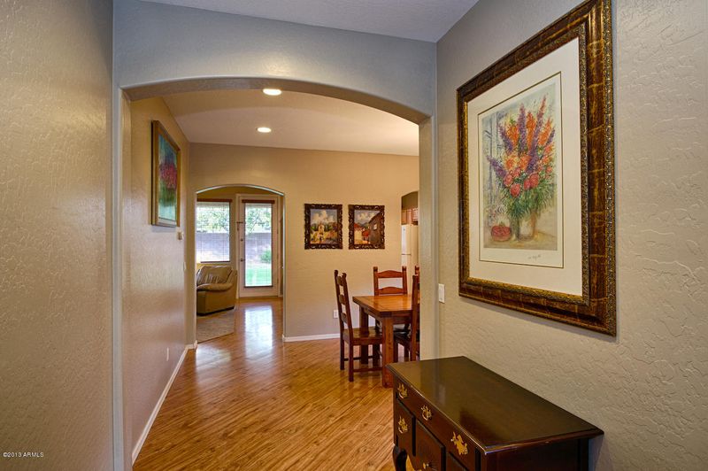 3286 E Powell Ct, Gilbert, AZ 85298