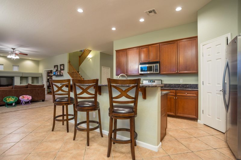 3287 E Kesler Ln, Gilbert, AZ 85295