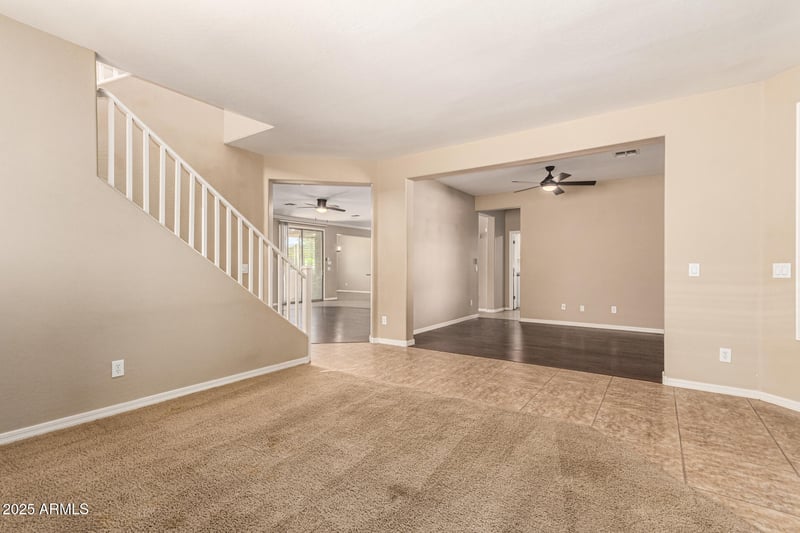 32890 Pebble Creek Dr, San Tan Valley, AZ 85143