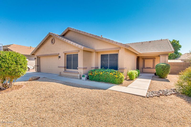 329 E Betsy Ln, Gilbert, AZ 85296