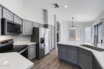 329 E Vaughn Ave, Gilbert, AZ 85234