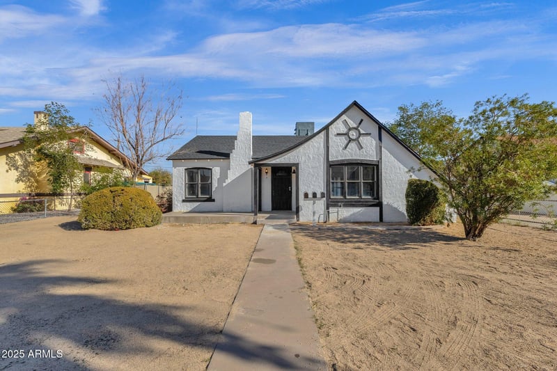 329 N 17th Dr, Phoenix, AZ 85007