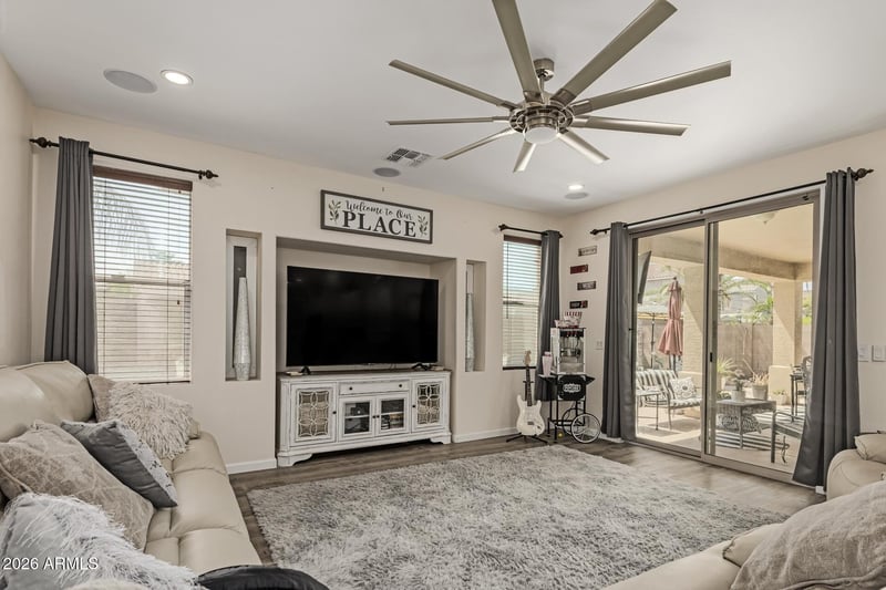 3291 White Canyon Rd, San Tan Valley, AZ 85144