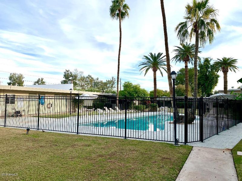 3294 E Camelback Rd, Phoenix, AZ 85018