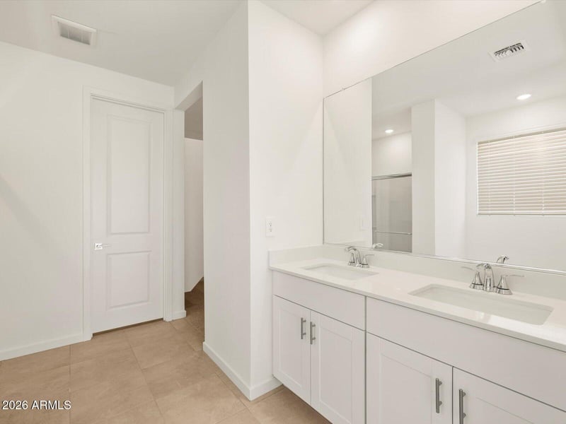 32943 Claret Ct, San Tan Valley, AZ 85143