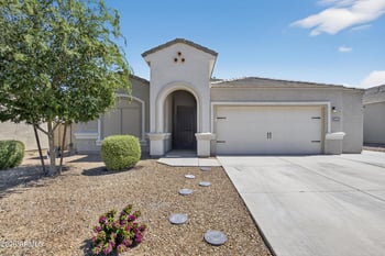 32945 Ash Tree Ln, San Tan Valley, AZ 85144
