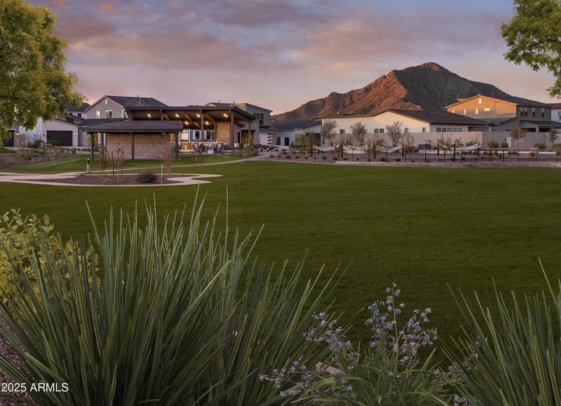 3295 Garnet St, San Tan Valley, AZ 85144