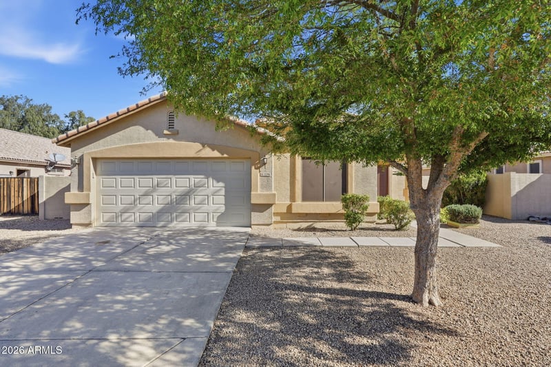 3296 Warbler Rd, Gilbert, AZ 85297