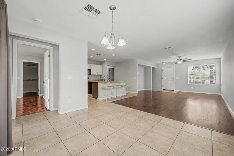 32974 N Sandstone Dr, San Tan Valley, AZ 85143