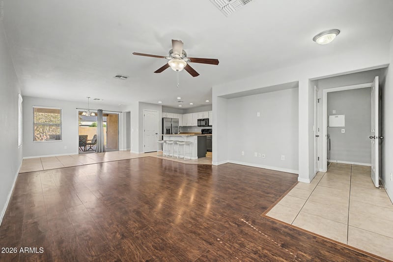 32974 N Sandstone Dr, San Tan Valley, AZ 85143