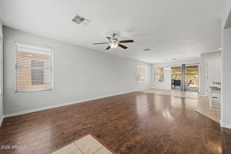 32974 N Sandstone Dr, San Tan Valley, AZ 85143