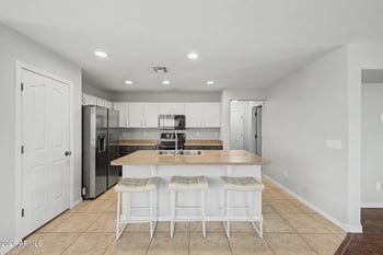 32974 N Sandstone Dr, San Tan Valley, AZ 85143