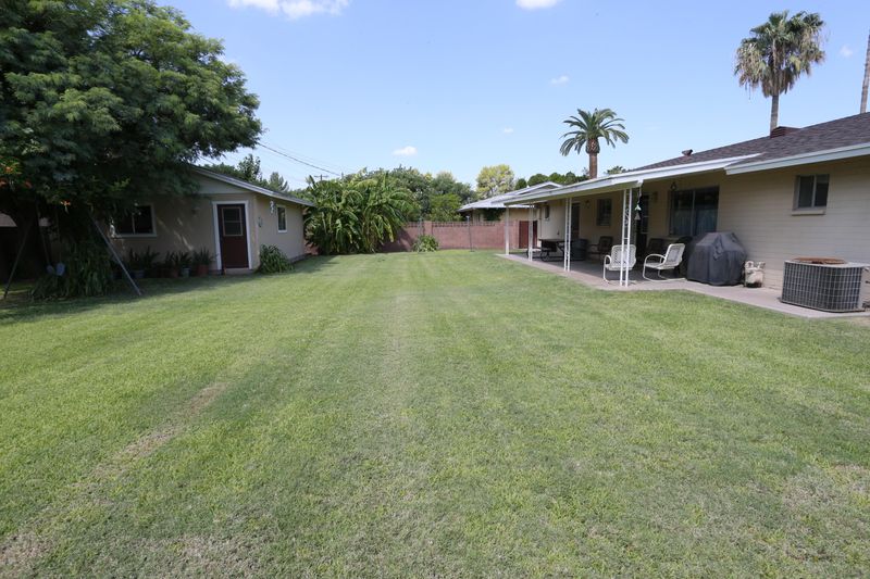 33 E Palmcroft Dr, Tempe, AZ 85282