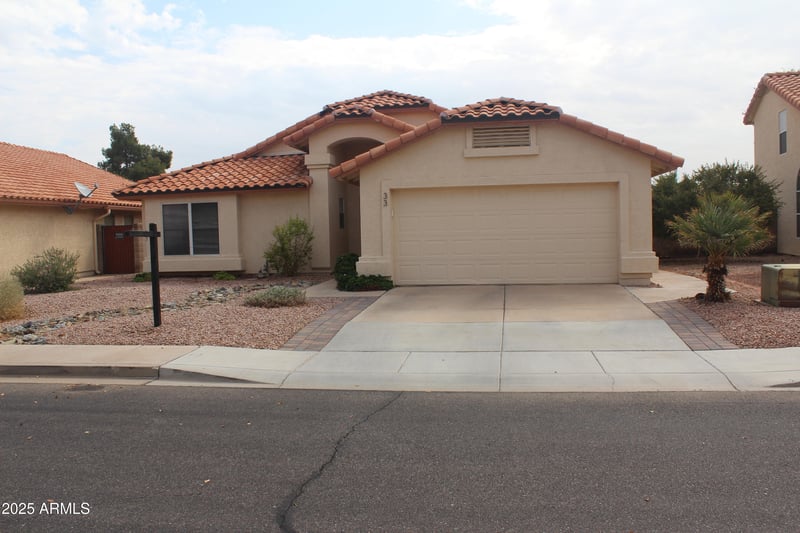 33 Poplar Way, Chandler, AZ 85226